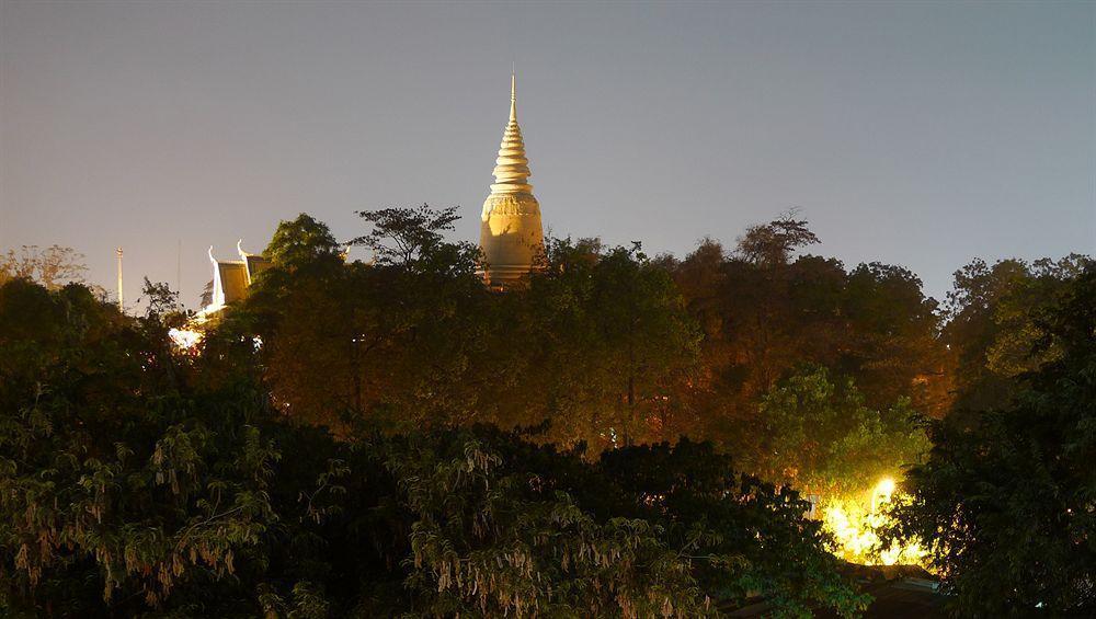 Me Mate Place Phnom Penh Exterior photo